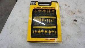 lot 130 image: 24 Pc. Carbide Tipped Router Bit Set
