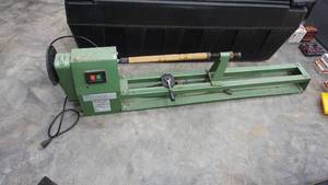 lot 150 image: Wood Lathe   14 by 40 With 7 Disc