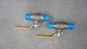 lot 182 image: 34 400 W06 Brass Ball Valve