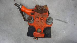 lot 187 image: Ridgid BC-410 Reciver Mount Vise