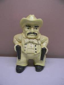 lot 50 image: VERY RARE Gonder Cookie Jar Sheriff Extremely Rare Jar - GONDER ORIGINAL #950 STAMPED ON BOTTOM - FANTASTIC PIECE - SEE PICTURES