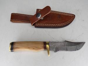 Handmade Damascus Steel Knife & Sheath With Custom Wood Handle
