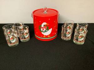 Christmas Goose Lot