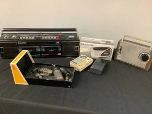 Vintage Radio Lot