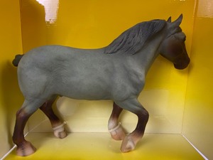 lot 10 image: Vintage Breyer Horse Traditional #953 - Sebastian Blue Roan Percheron- In Original Box