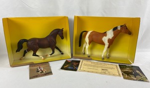 lot 12 image: 2 Vintage Breyer Horses 950 Dover Mistys Twilight Dark Brown & Traditional 702396 Kaleidoscope Breyer Show Special 1995