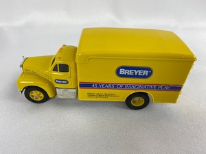 lot 7 image: Corgi Classics - Series # 98453 Mack B Series Transport Van in Diecast Metal