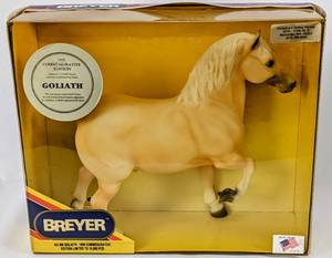 lot 13 image: Pair Vintage Breyer Horses 906 Goliath 1995 Commemorative Edition & 916 Mister Mister Champion Paint