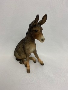 lot 25 image: Breyer Sitting Donkey Brightly #375 of the Grand Canyon - Vintage 1974