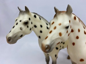 lot 44 image: Vintage Breyer #860 Leopard Lady Family Appaloosa & #711694 Horse Salute Gift Set Appaloosa