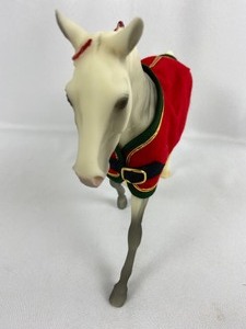 lot 49 image: Vintage Breyer Holiday Series Christmas Horse 750198 Snowflake Seasons Greetings 1998