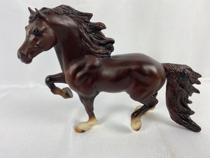 lot 1 image: Breyer Traditional #494 - Llanarth True Briton