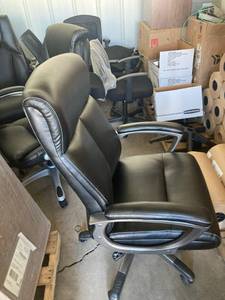 Bonded Leather Managers Chair