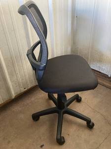 Armless Task Chair
