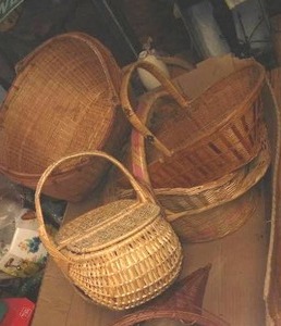 lot 339 image: Wicker Baskets Galore