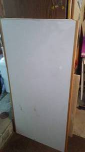 lot 352 image: 28.75 x 58 Wood Trim Laminate Tops (3)