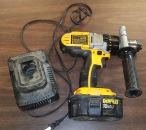 lot 354 image: DeWalt Hammer Drill with Battery and Charger