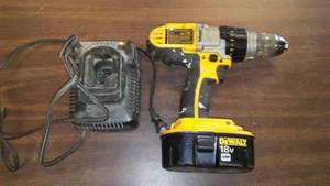 lot 357 image: DeWalt Hammer Drill with Battery and Charger