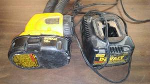 lot 359 image: DeWalt Rechargeable Flashlight with Charger and Battery