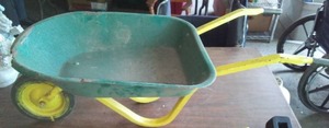 lot 402 image: Vintage John Deere Green Childs Wheelbarrow