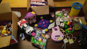lot 453 image: Childrens Misc. Toys and Hanger