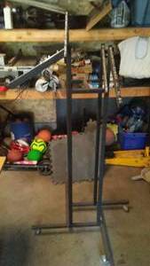 lot 485 image: Clothing Display Rack on Caster