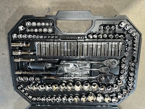Husky Mechanics Tool Set (194-Piece)