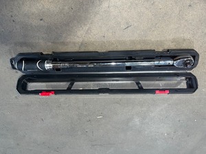 Husky 50 ft. lbs. to 250 ft. lbs. 12 in. Drive Torque Wrench