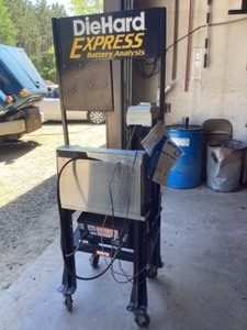 lot 9 image: Die Hard Battery Service