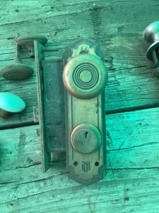 lot 55 image: Vintage doorknobs