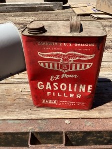 lot 66 image: Mailbox and two gas cans