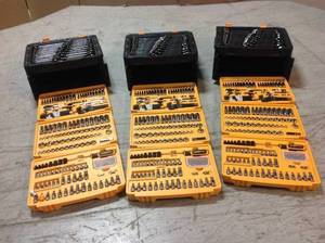 lot 5 image: Lot of 3 14 in. and 38 in. Drive 90-Tooth Standard and Deep SAEMetric Mechanics Tool Set in 3-Drawer Storage Box (232-Piece) by GEARWRENCH Customer Returns See Pictures