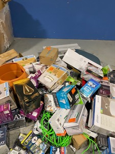 lot 7 image: Mix Lot of Light Fixtures and Other Small Garage Items - Open Boxes - Review all pictures