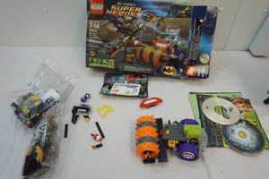 lot 71 image: Lego set #76013