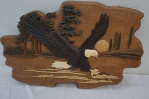 lot 89 image: handcrafted wood eagle wall plaque