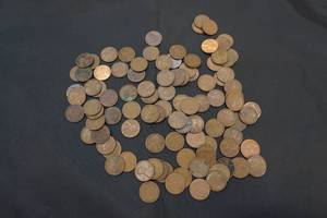 lot 33 image: wheat pennies
