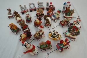 lot 41 image: Christmas figurines