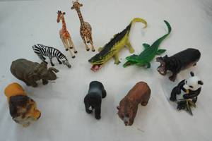 lot 48 image: zoo animals