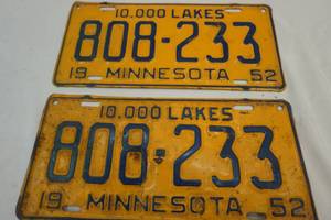 lot 68 image: vintage 1952 Minnesota license plate set