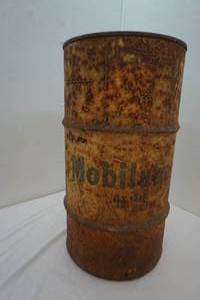 lot 107 image: mobile oil barrel