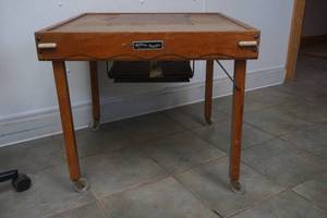 lot 220 image: vintage table