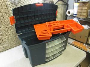 lot 165 image: (D-1T) Zag Tool Box Approx 24 W x ...