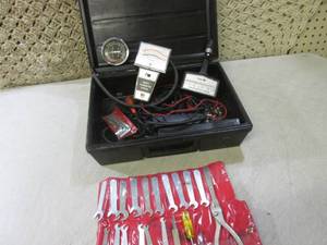 lot 183 image: (F-0) Assorted Car Testers Etc in C...