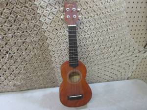 lot 250 image: (B-2) Kohala Model KOGS Ukulele ...