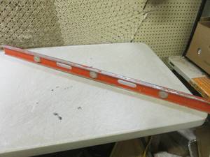 lot 299 image: (C-3) 4 Ft Metal Level...