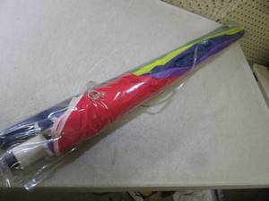 lot 33 image: (F-3) Multi-Color Beach Umbrella...