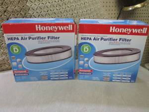 lot 78 image: (CSB) 2 Honeywell Hepa Air Purifier...
