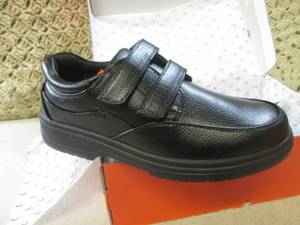 lot 87 image: (F-0) Deer Stags Work Shoes Size 12...