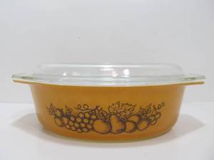 Larger PYREX Casserole Dish wLid