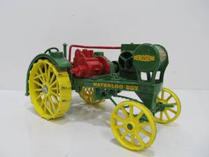 Ertl Diecast WATERLOO BOY Kerosene Powered Tractor